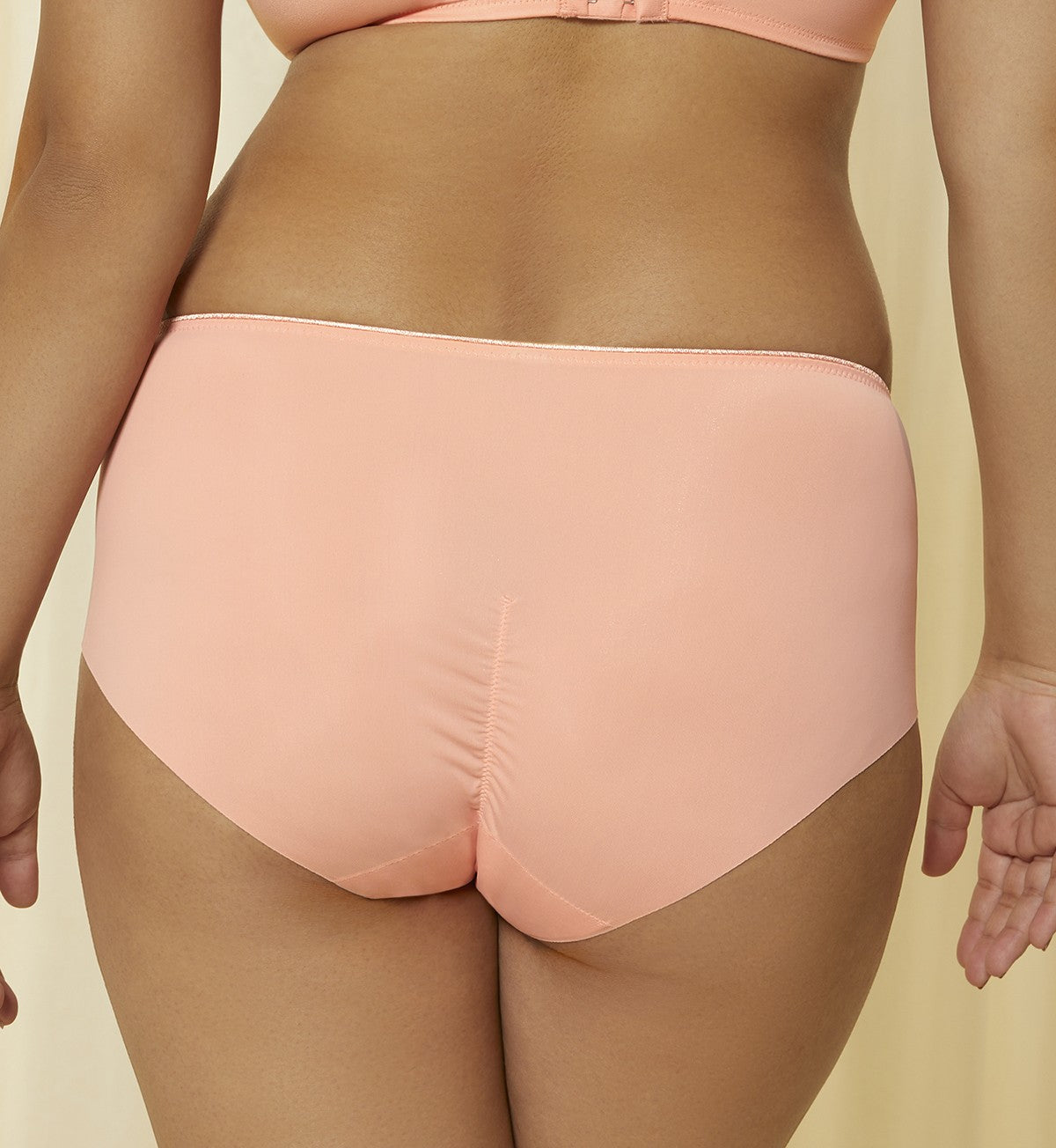 Essential Minimizer Hipster - Image 3