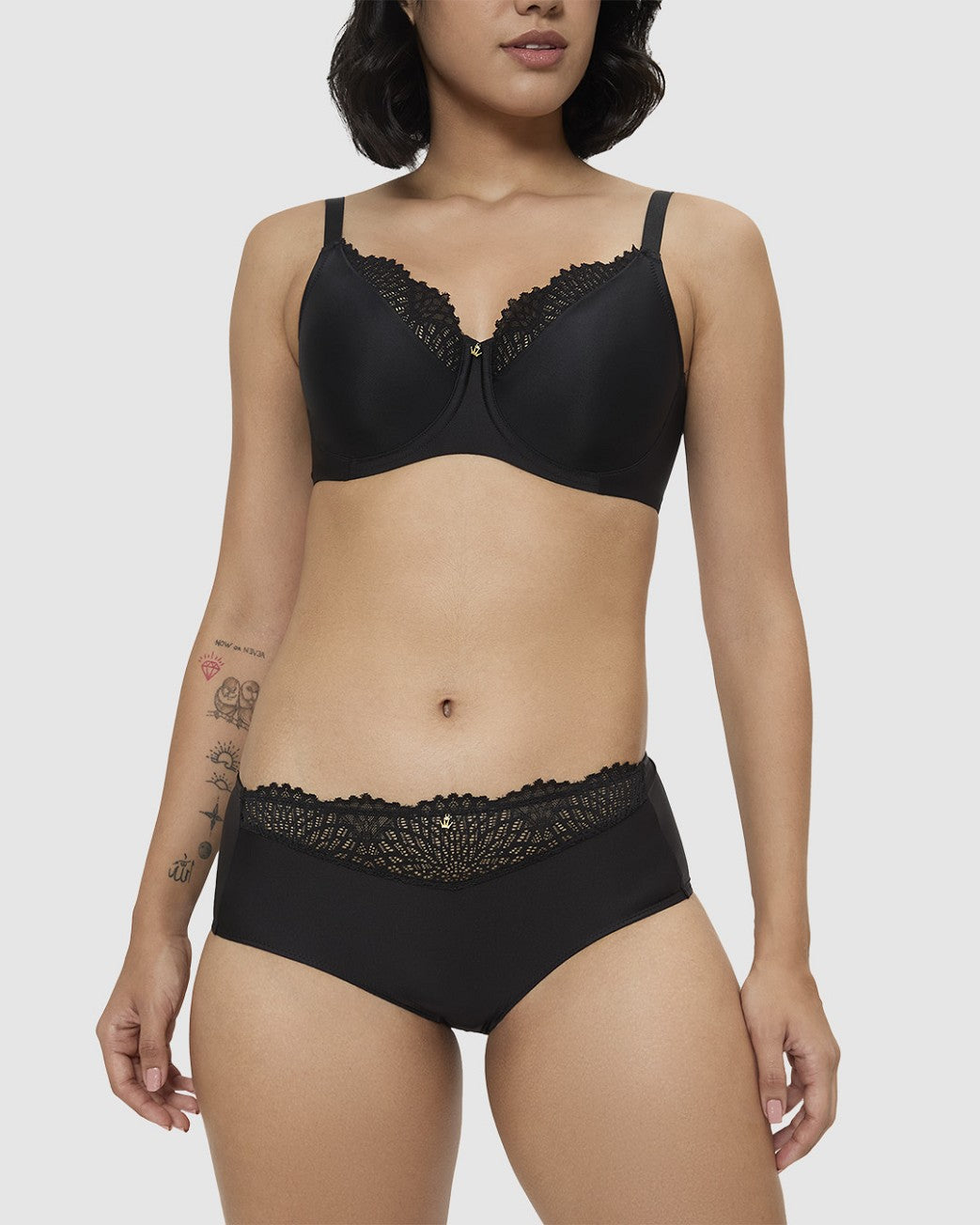 Lacy Sensation W