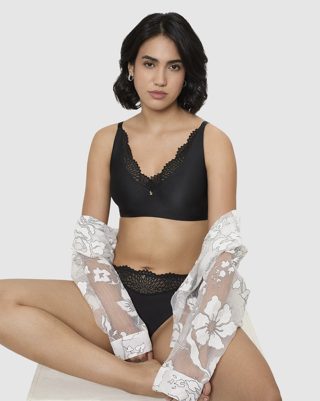 Lacy Sensation W - Image 5